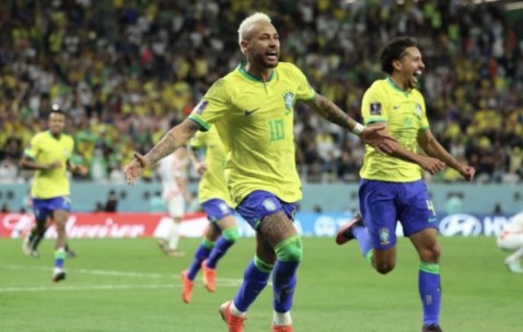 PG- 内马尔连续三场比赛得分超过领先优势明显，雄鹿不断突破！引发球迷热议