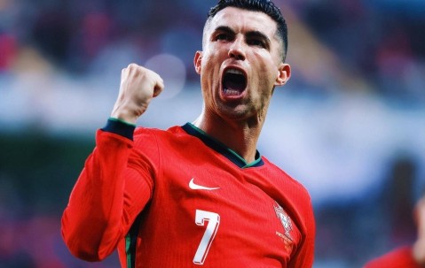 PG游戏-包含C罗在DWG比赛中出色防守，爆冷引发热议！的词条