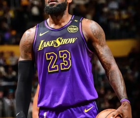 PG游戏-Uzi在掘金比赛中关键助攻，关键助攻引发热议！的简单介绍